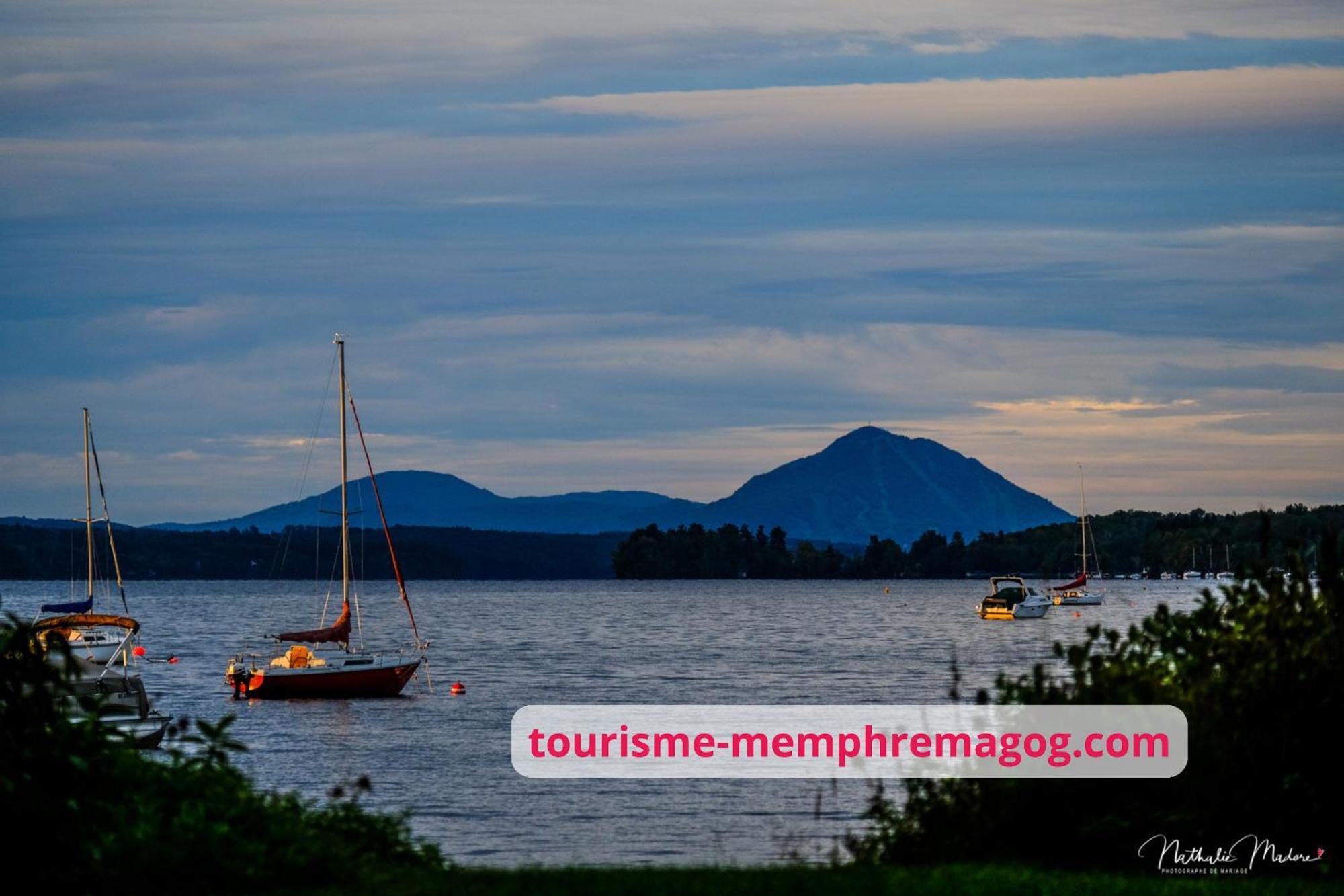 The Comfort On The River In Downtown Magog Extérieur photo